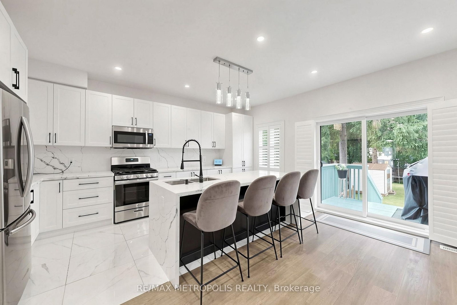30A Cedar Drive • Toronto, ON photo 14