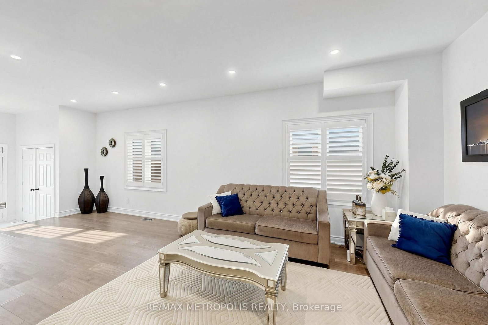 30A Cedar Drive • Toronto, ON photo 3