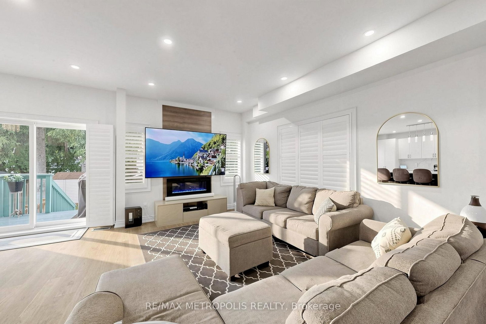 30A Cedar Drive • Toronto, ON photo 7