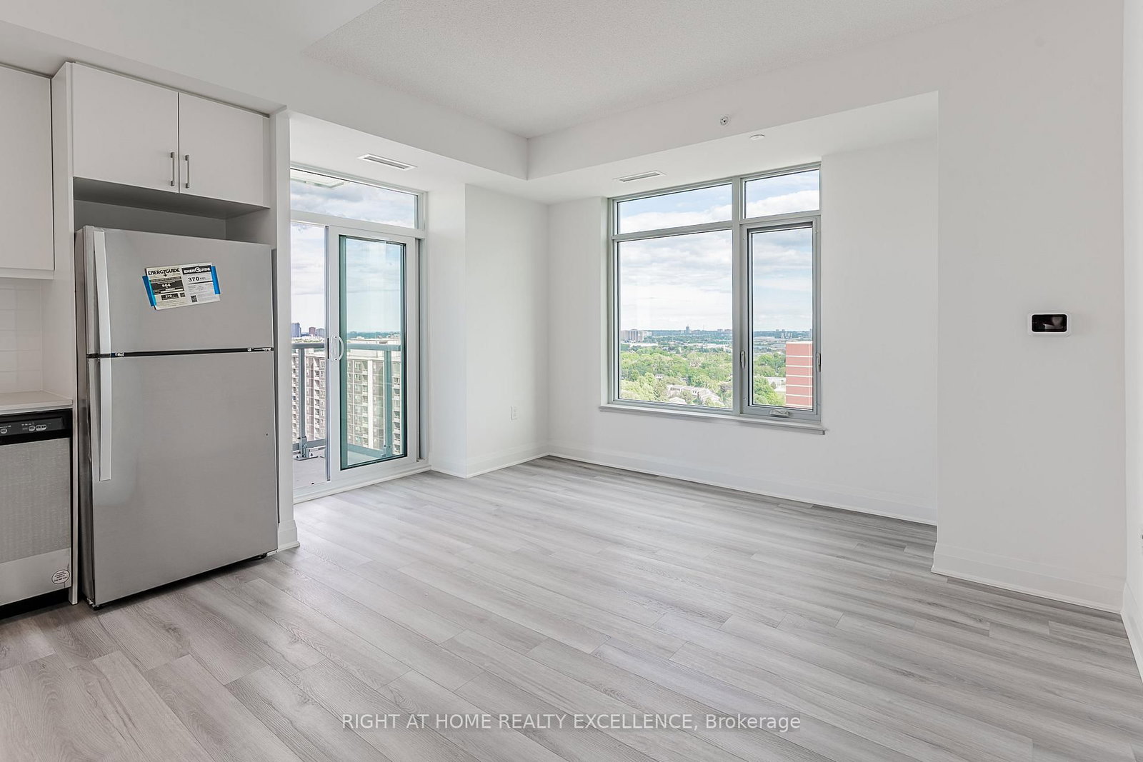 3220 Sheppard Avenue • #1707 • Toronto, ON photo 8