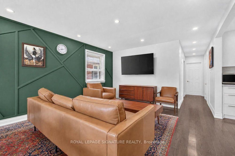 128 Trinnell Boulevard • Toronto, ON photo 11