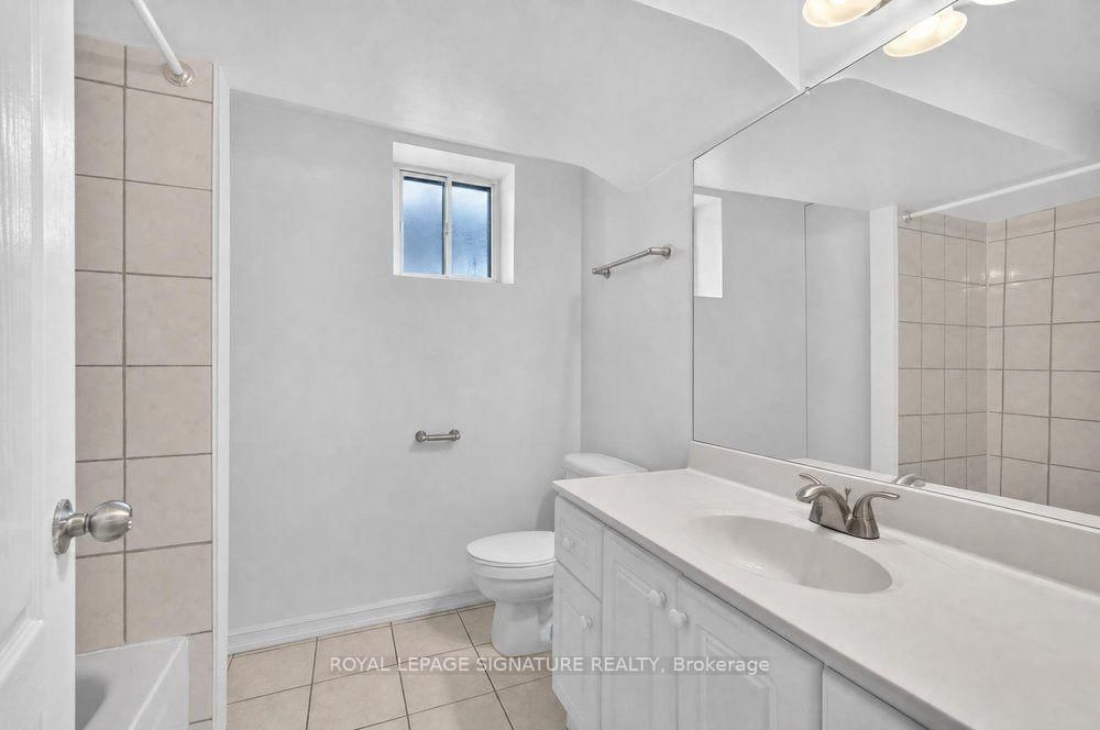128 Trinnell Boulevard • Toronto, ON photo 31
