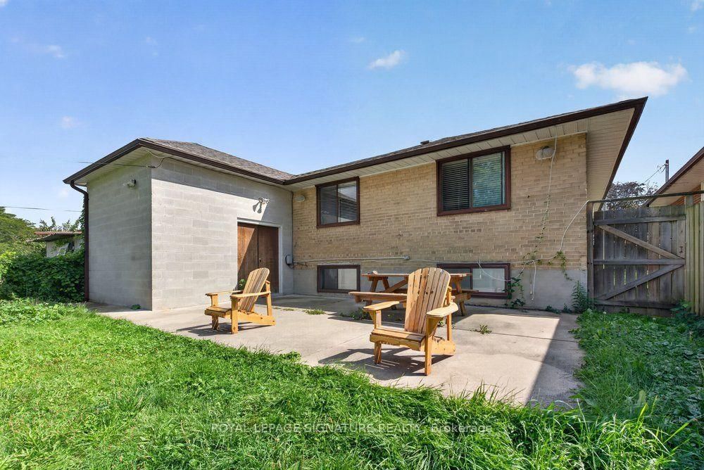 128 Trinnell Boulevard • Toronto, ON photo 36