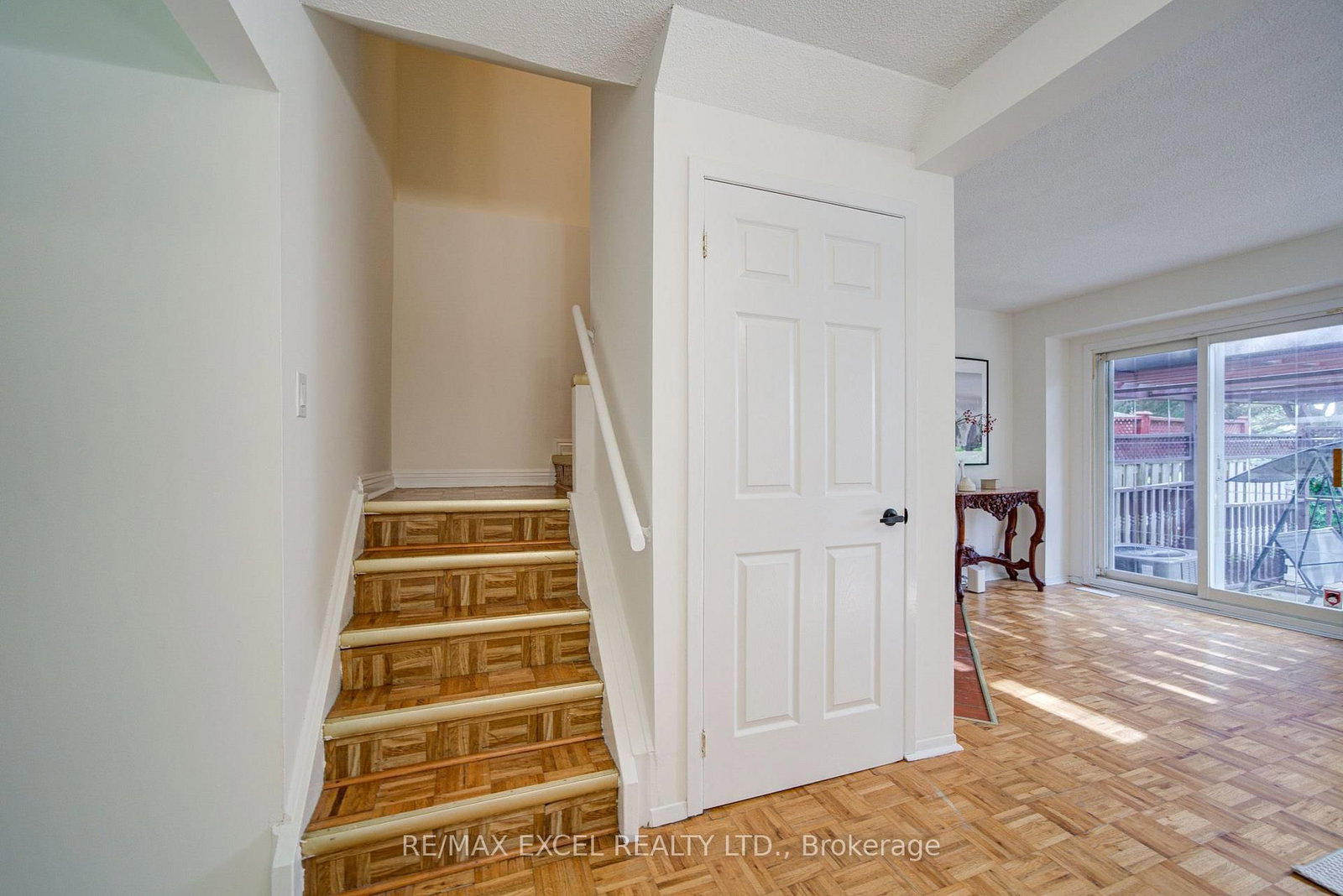 142 Shady Hollow Drive • Toronto, ON photo 24