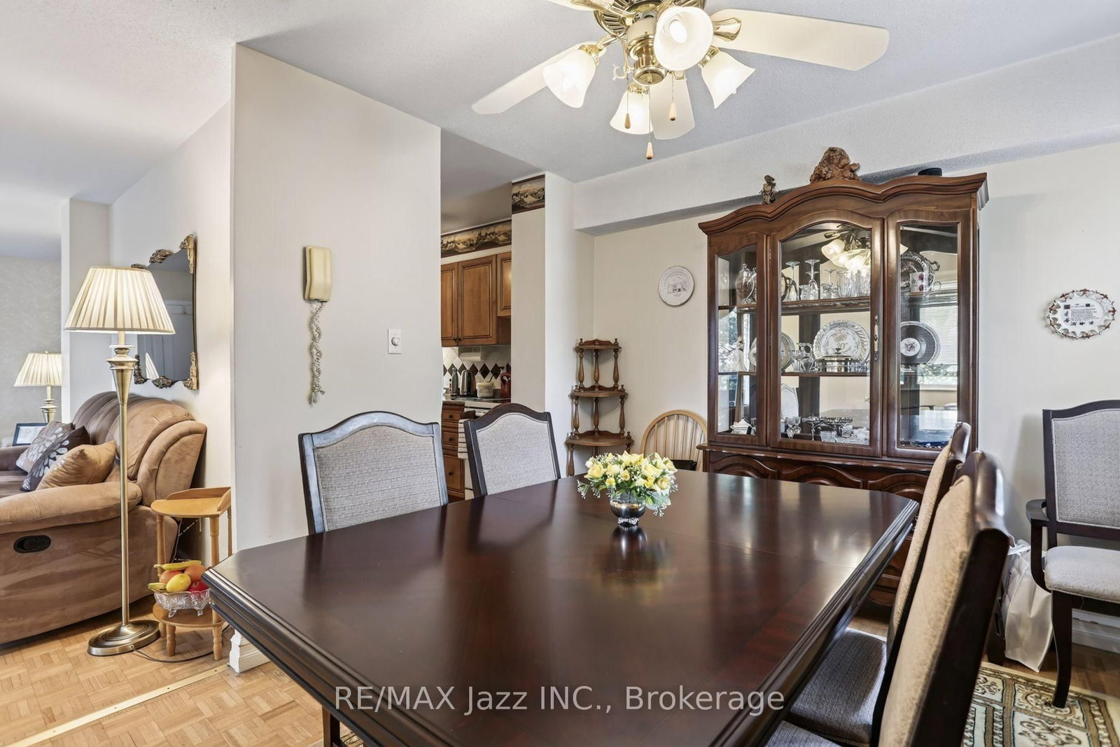 363 Simcoe Street N • #401 • Oshawa, ON photo 18