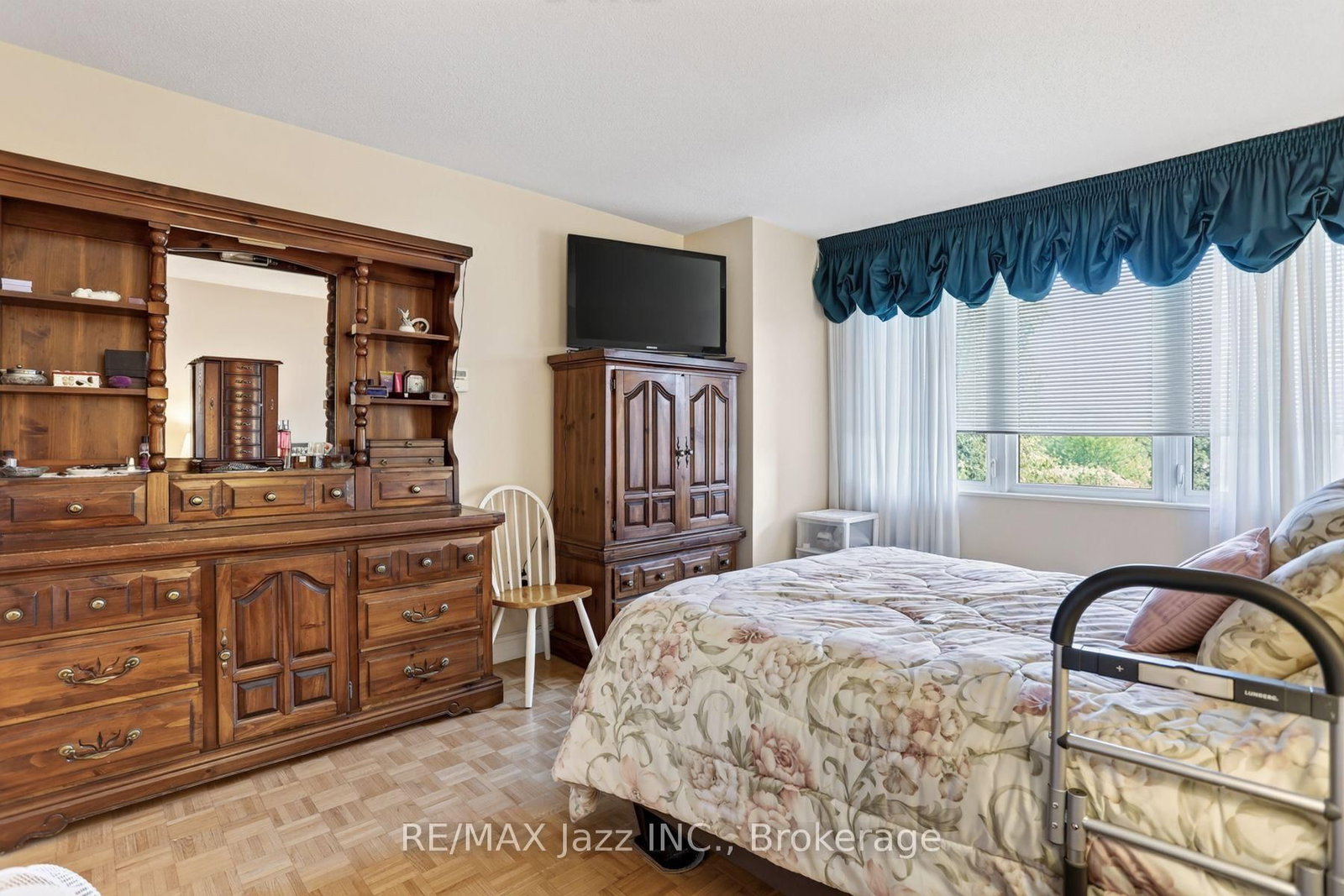 363 Simcoe Street N • #401 • Oshawa, ON photo 26