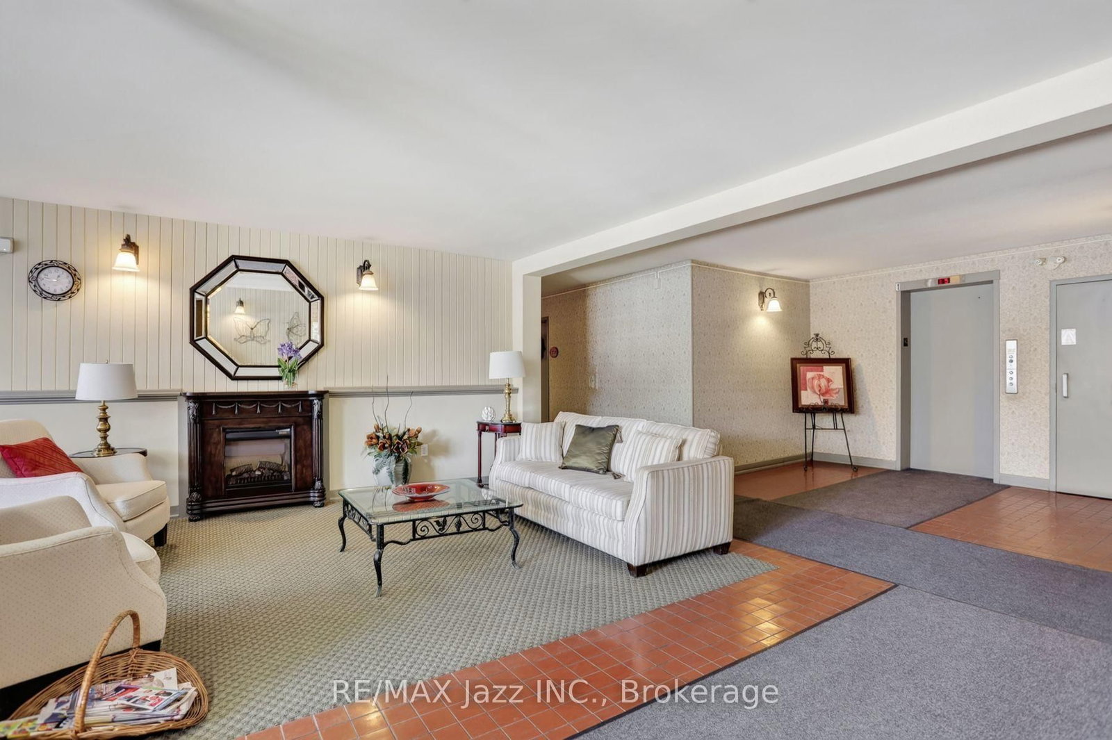 363 Simcoe Street N • #401 • Oshawa, ON photo 4