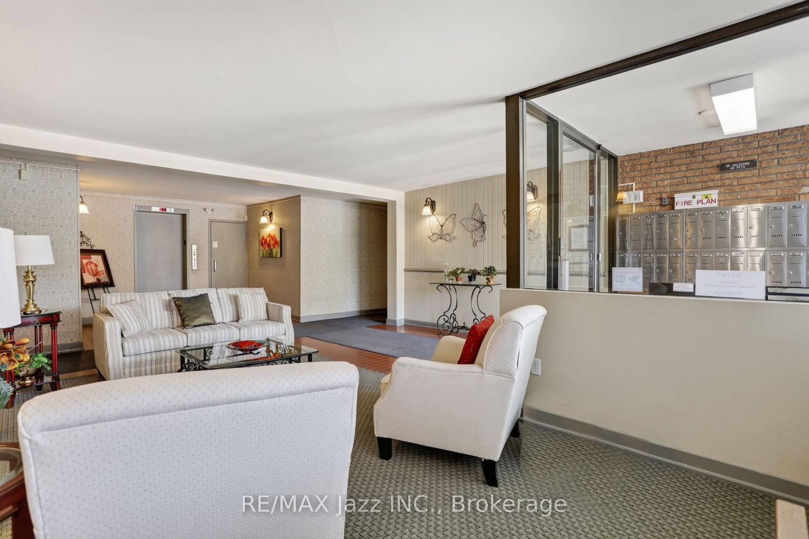 363 Simcoe Street N • #401 • Oshawa, ON photo 5