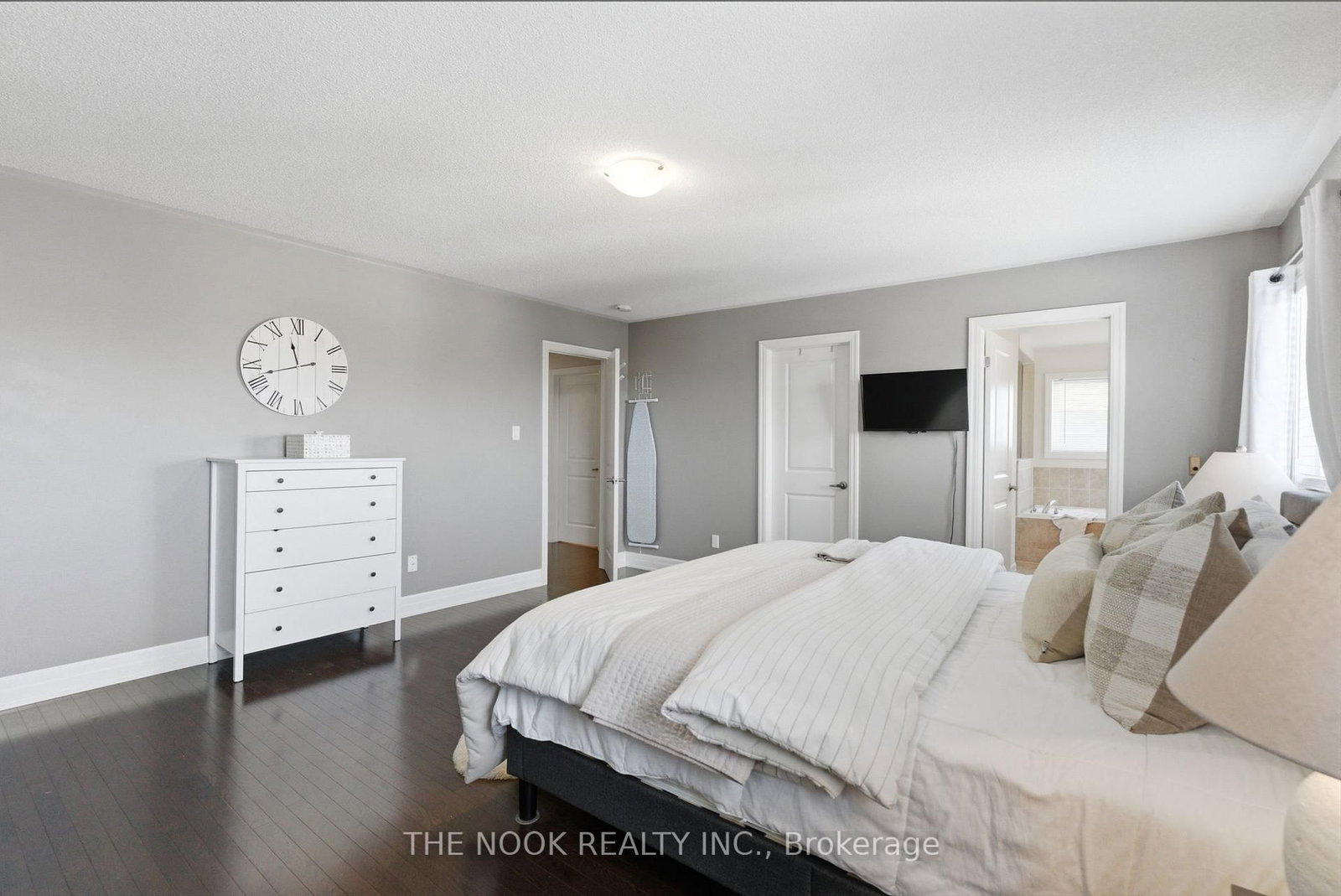 2507 Standardbred Drive • Oshawa, ON photo 25