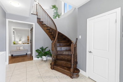 2507 Standardbred Drive • Oshawa, ON photo 4
