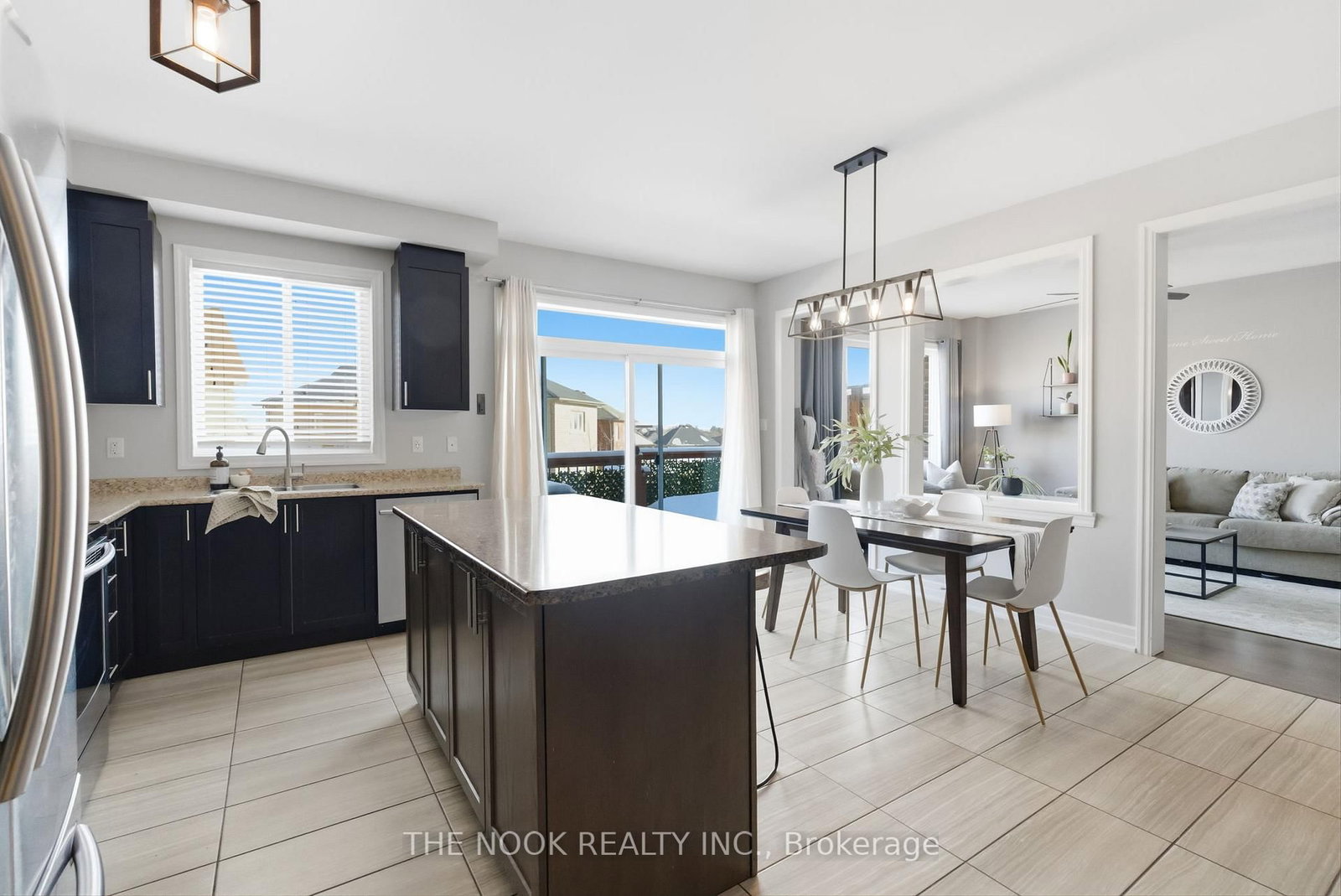 2507 Standardbred Drive • Oshawa, ON photo 8