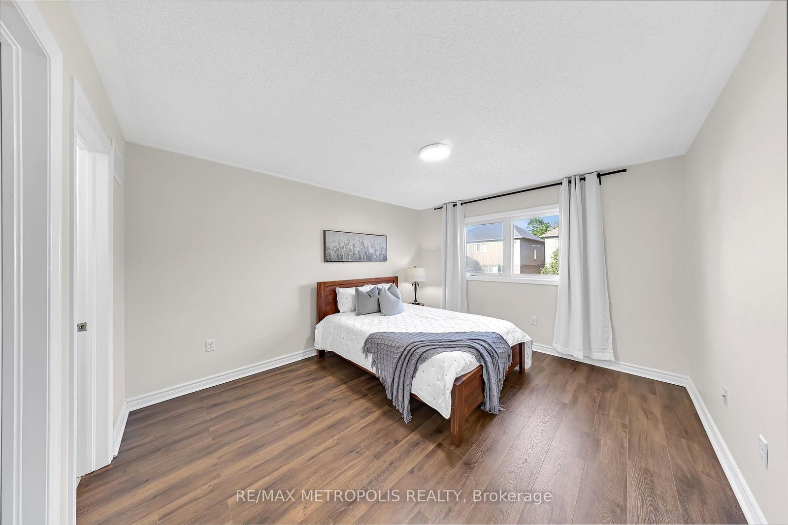 23 Gordon Cowling Street • Clarington, ON photo 13