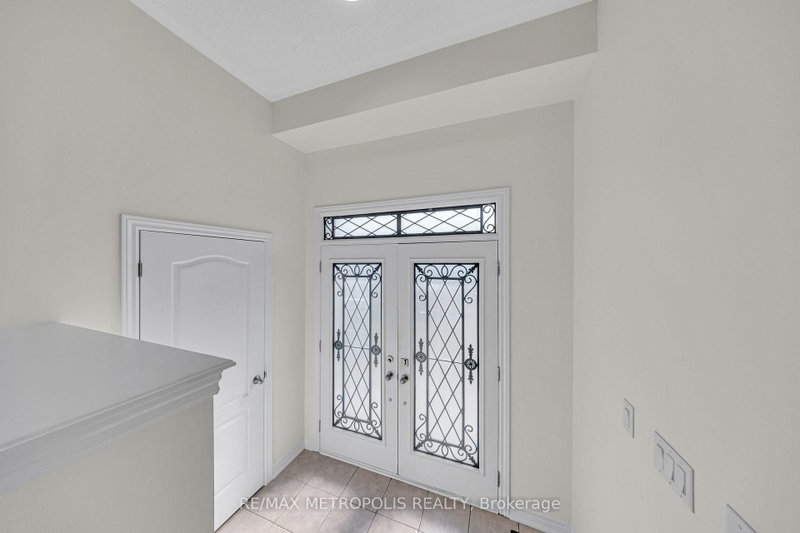 23 Gordon Cowling Street