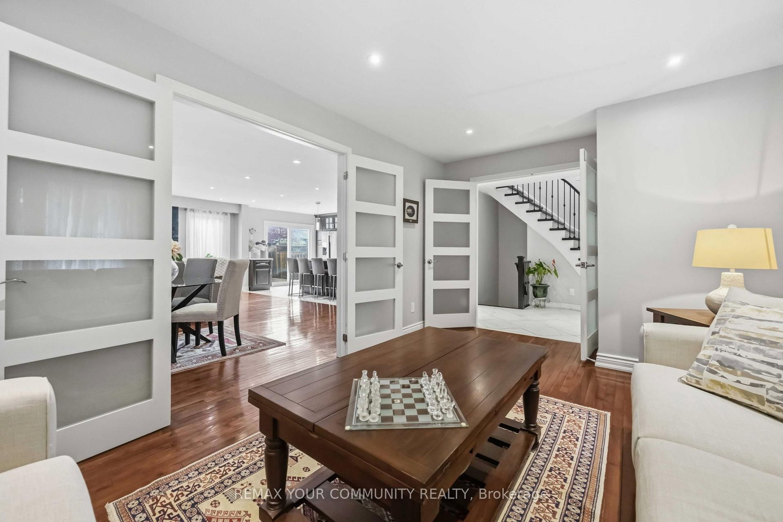 1706 Woodside Lane • Pickering, ON photo 5