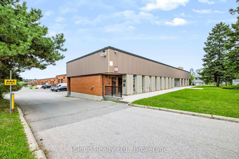 1220 Ellesmere Rd photo 4