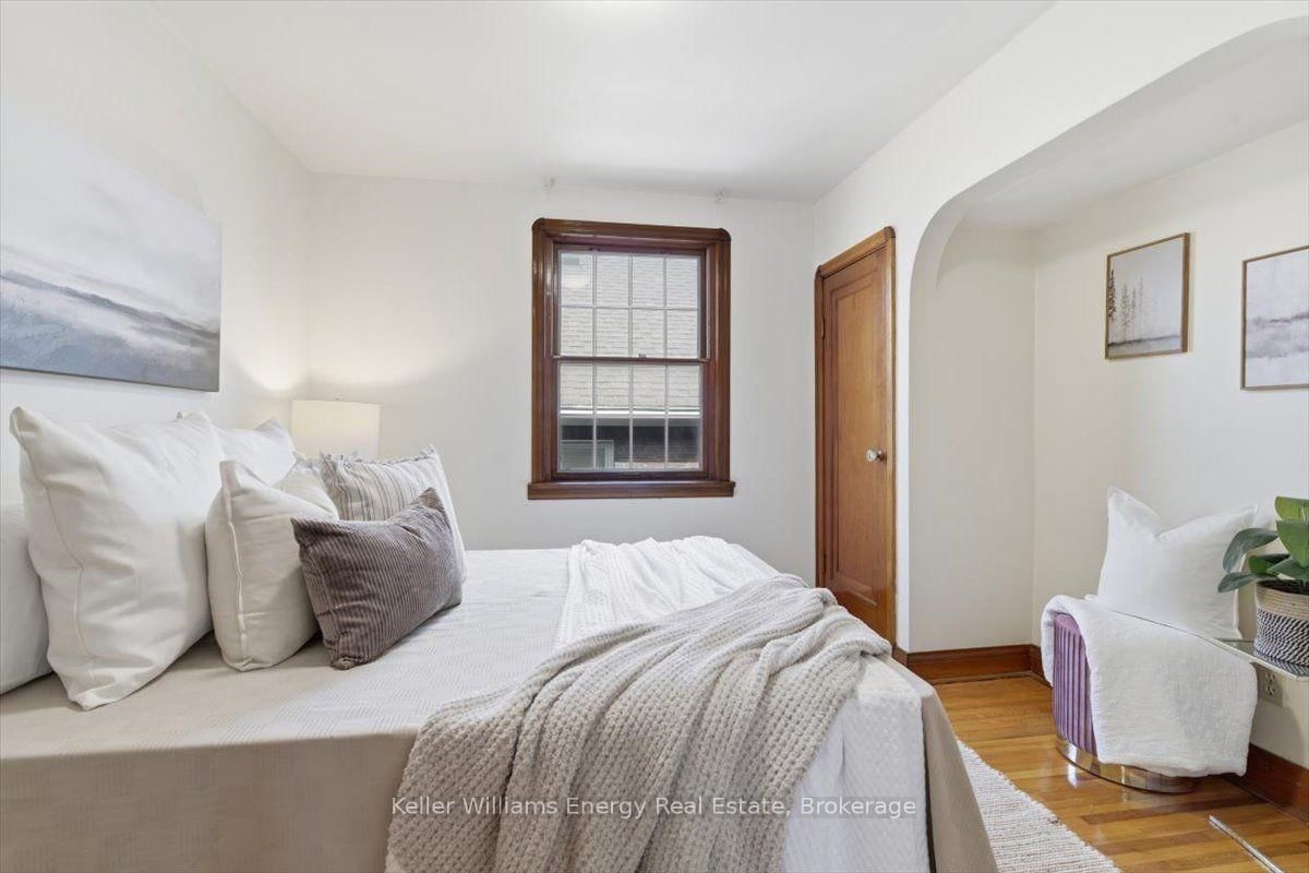 216 College Avenue • Oshawa, ON photo 15