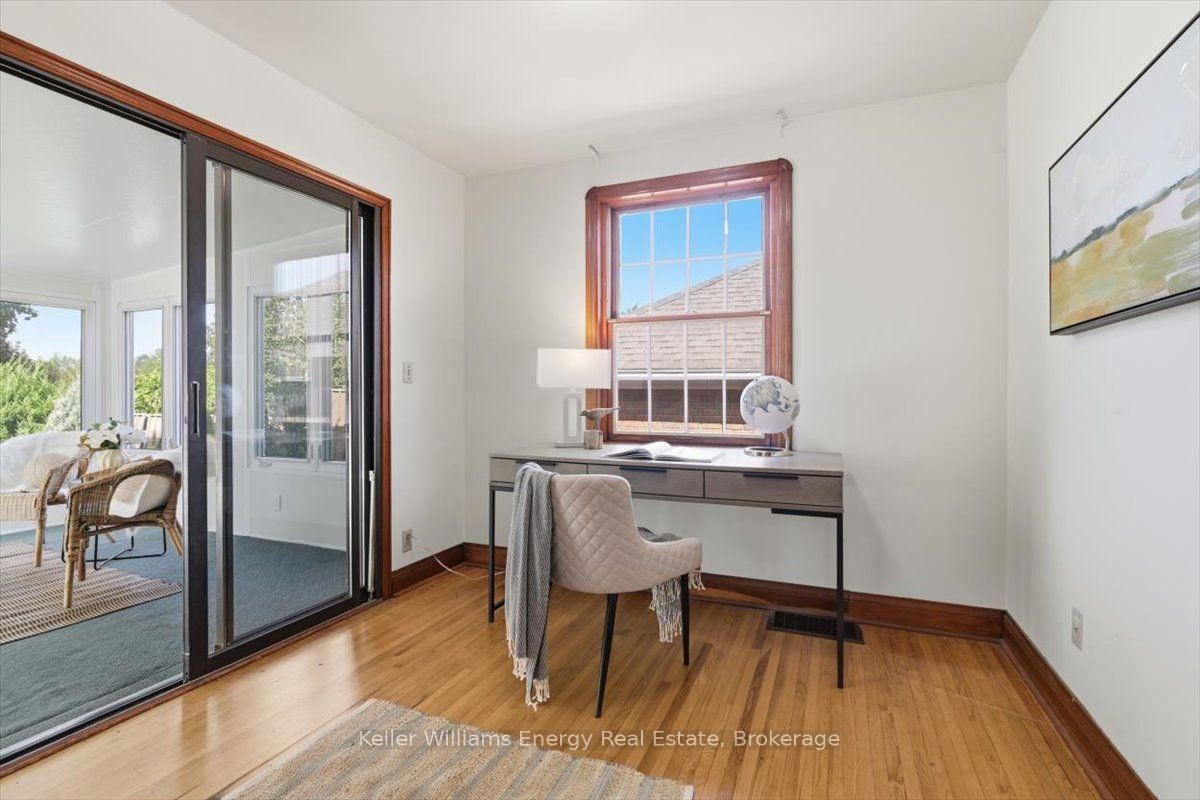 216 College Avenue • Oshawa, ON photo 20
