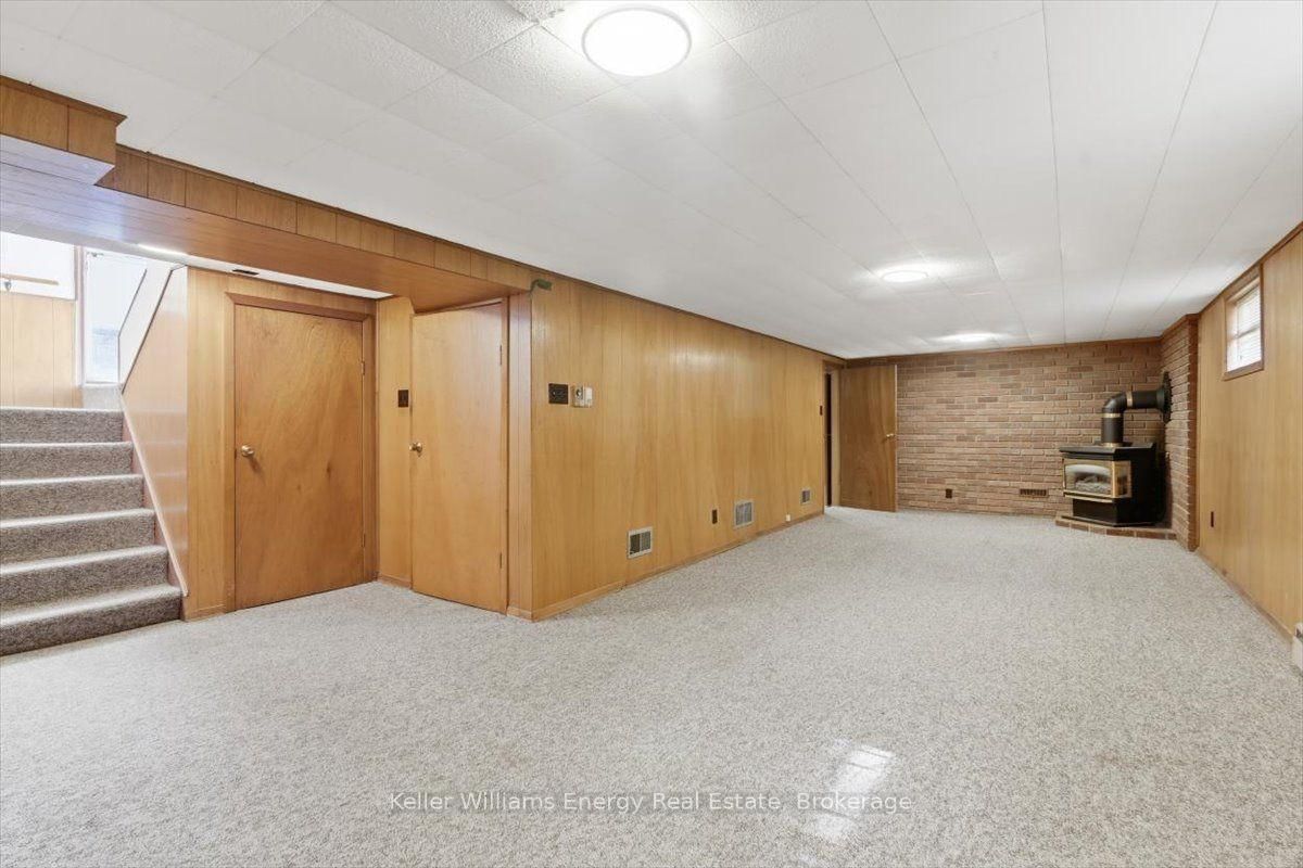 216 College Avenue • Oshawa, ON photo 28