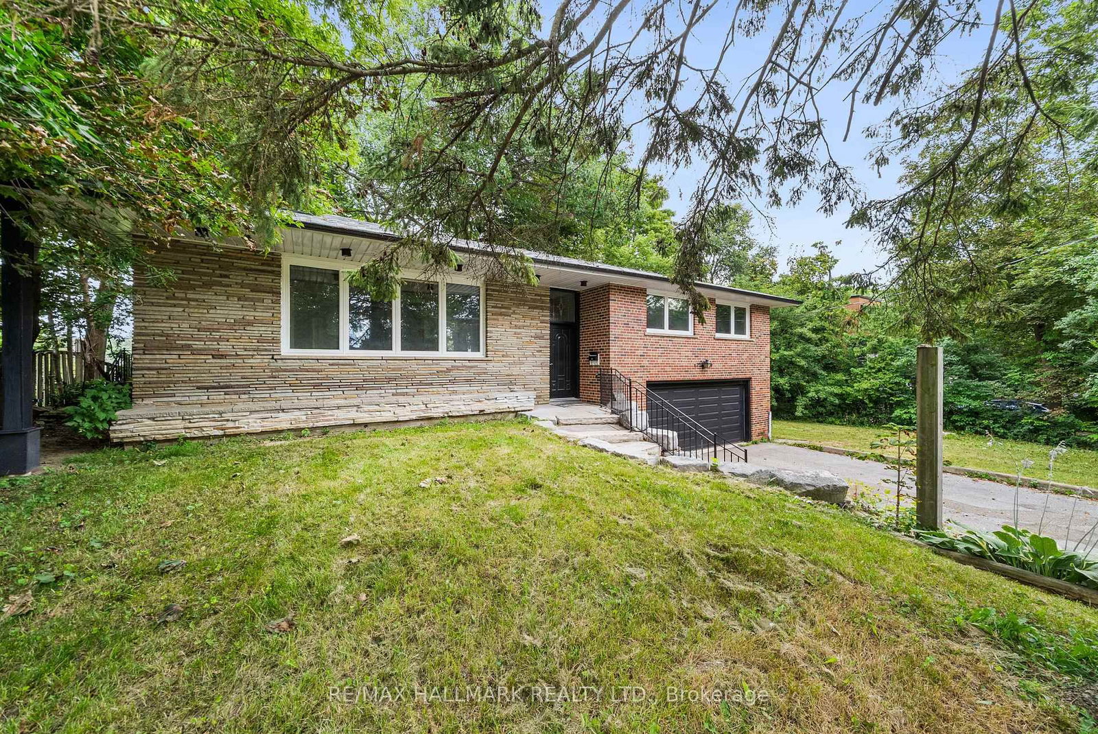 541 Rouge Hills Drive • Toronto, ON photo 35