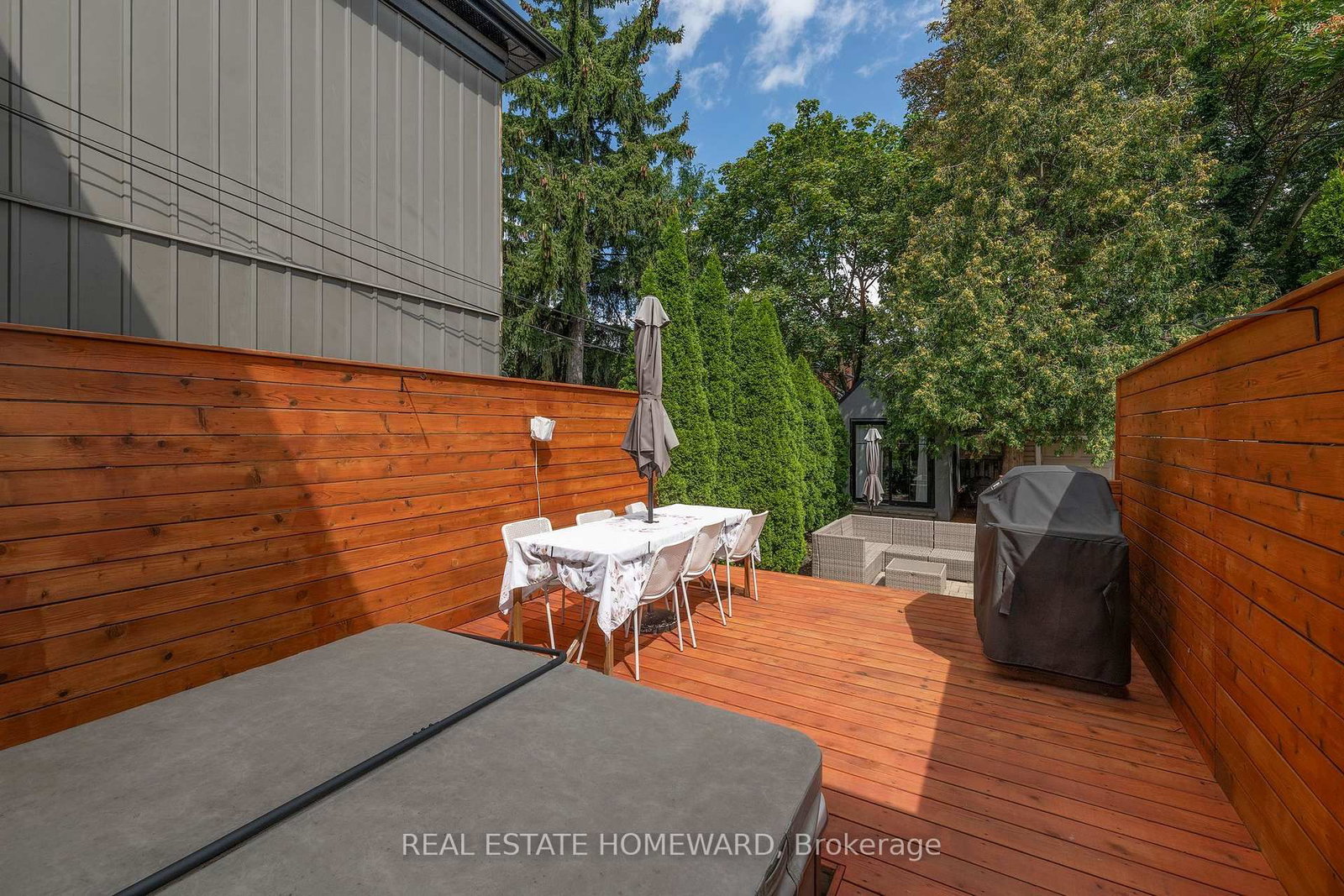 53 Pepler Avenue • Toronto, ON photo 23