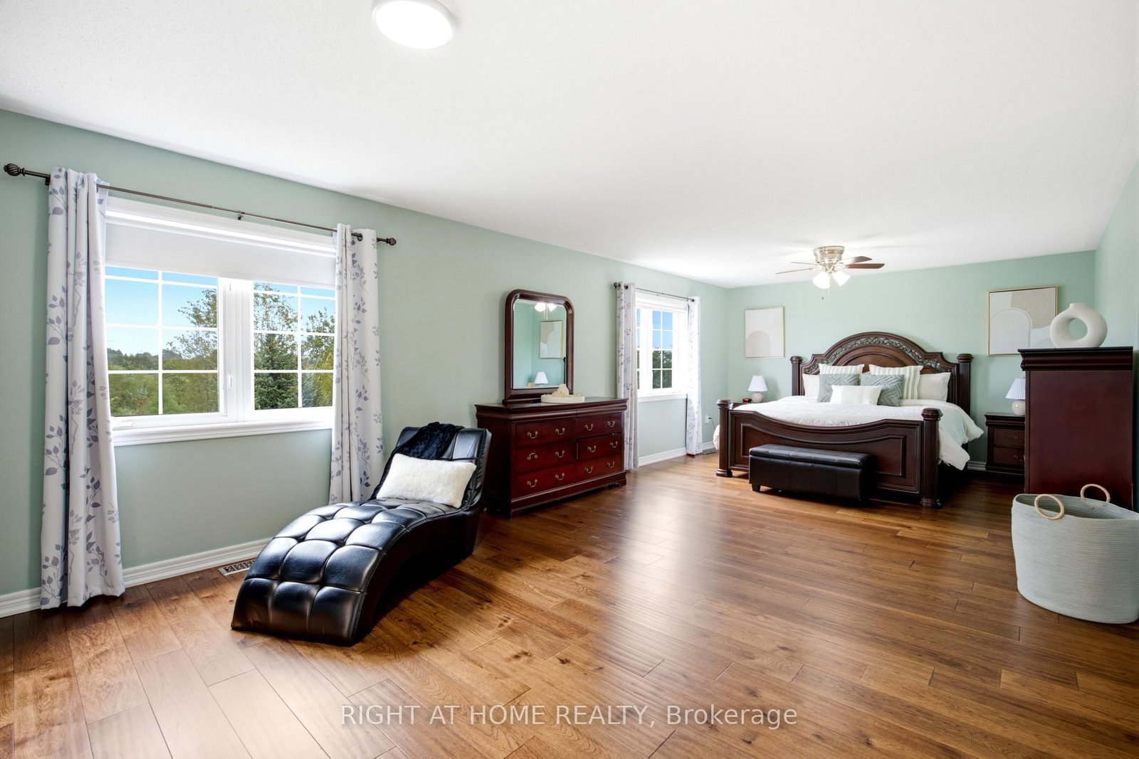 1427 Aldergrove Court • Oshawa, ON photo 18