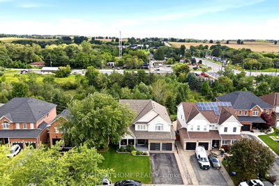 1427 Aldergrove Court • Oshawa, ON photo 2