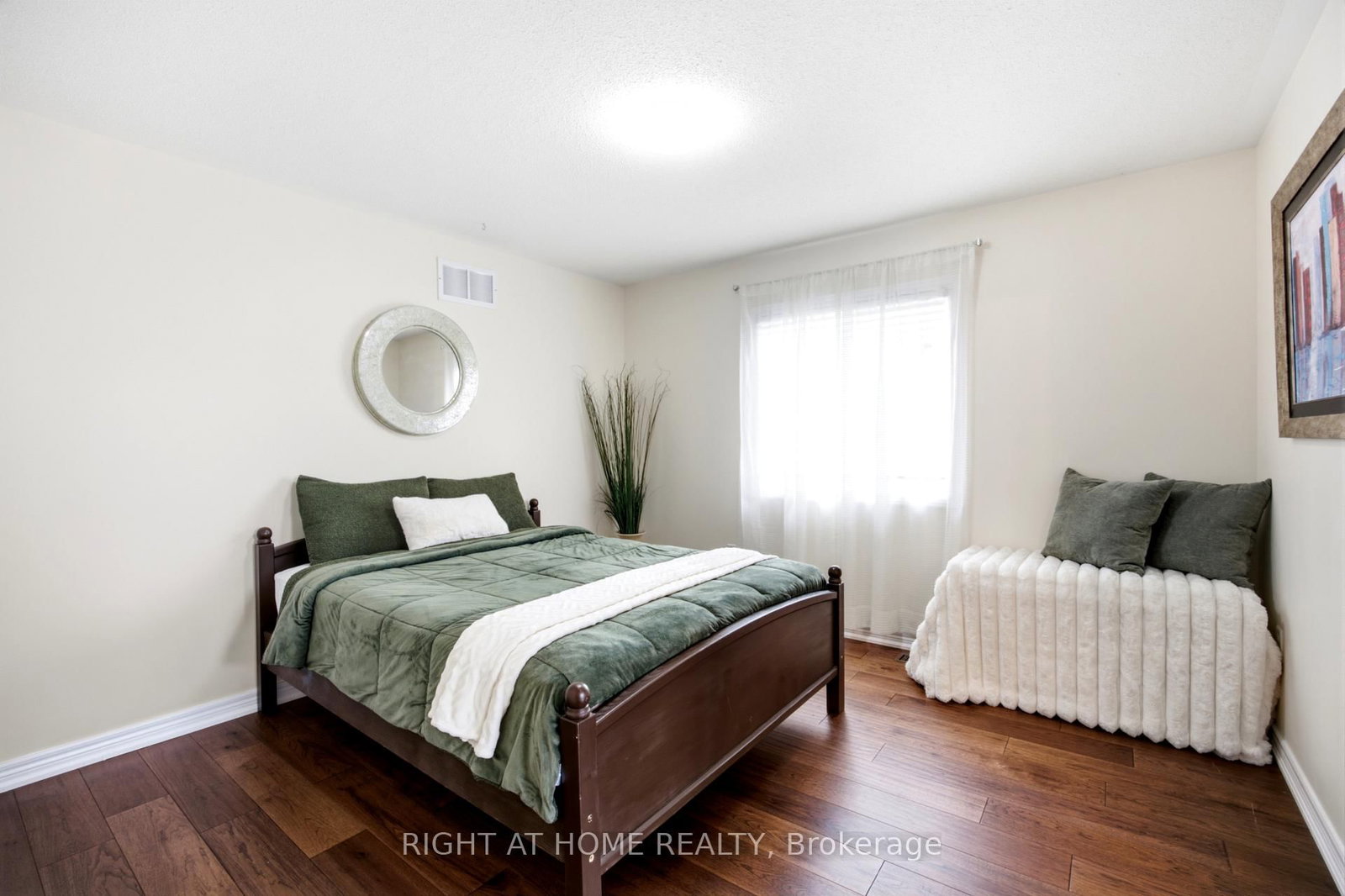 1427 Aldergrove Court • Oshawa, ON photo 21