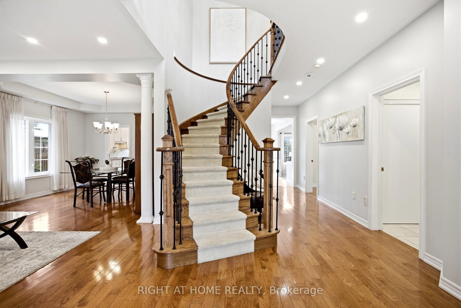 1427 Aldergrove Court • Oshawa, ON photo 5