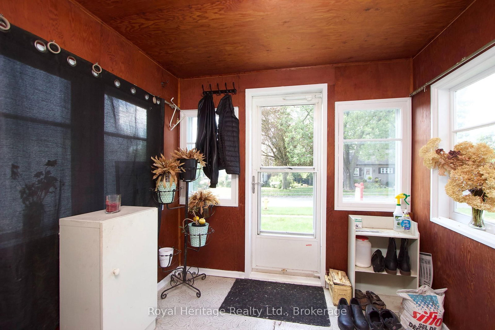 97 Westmount Street • Oshawa, ON photo 4
