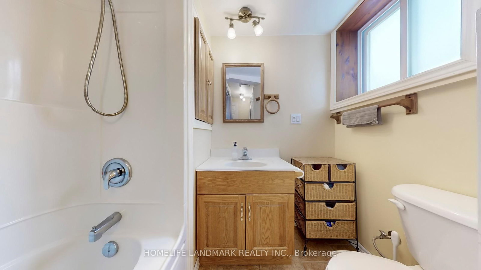 172 Sussex Street • Oshawa, ON photo 17