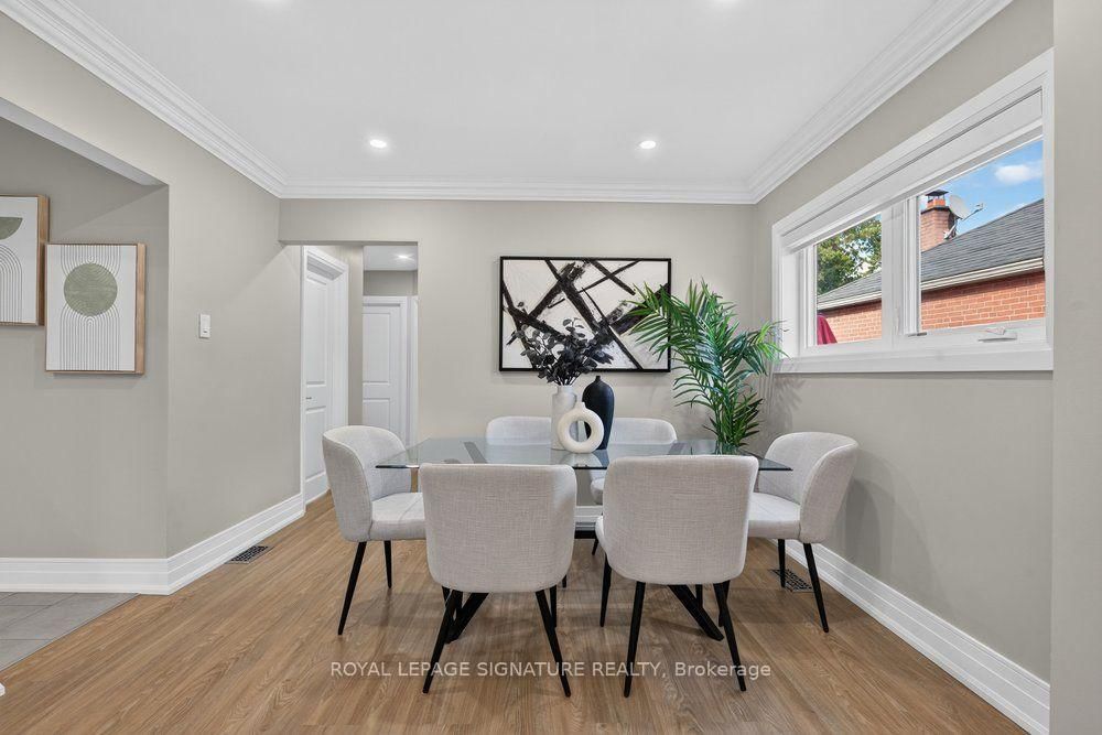 24 Glenshaw Crescent • Toronto, ON photo 12