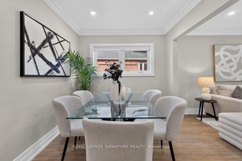 24 Glenshaw Crescent • Toronto, ON photo 13