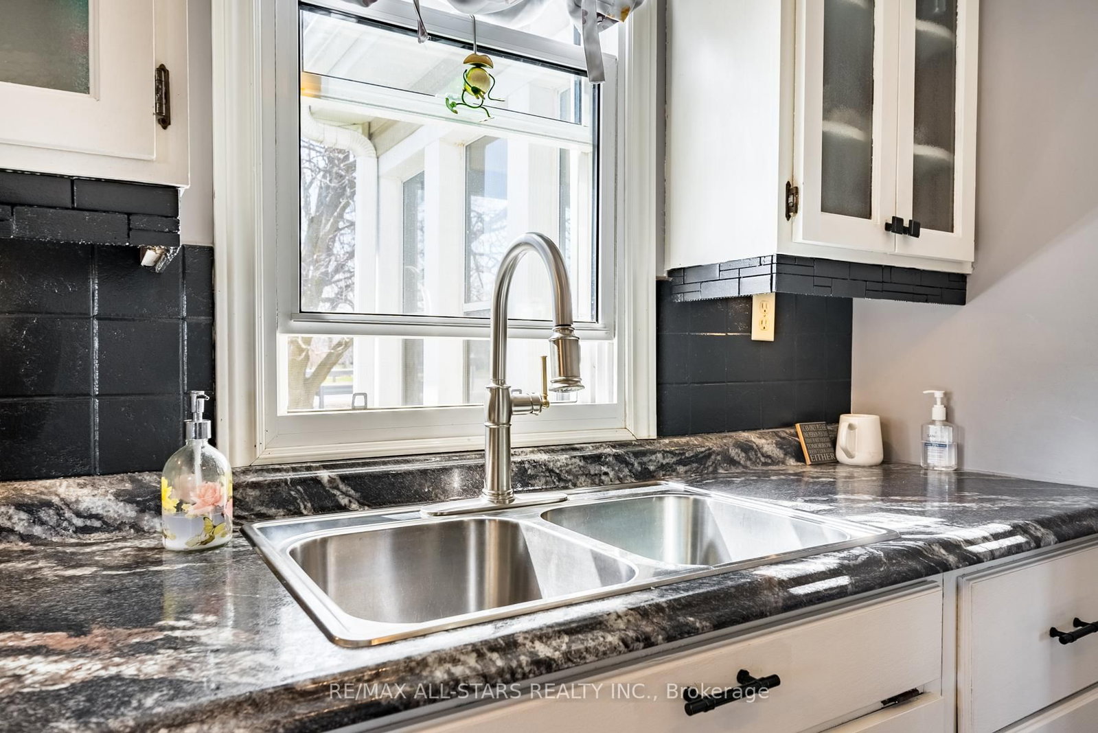 14995 Regional Rd 57 • Scugog, ON photo 9