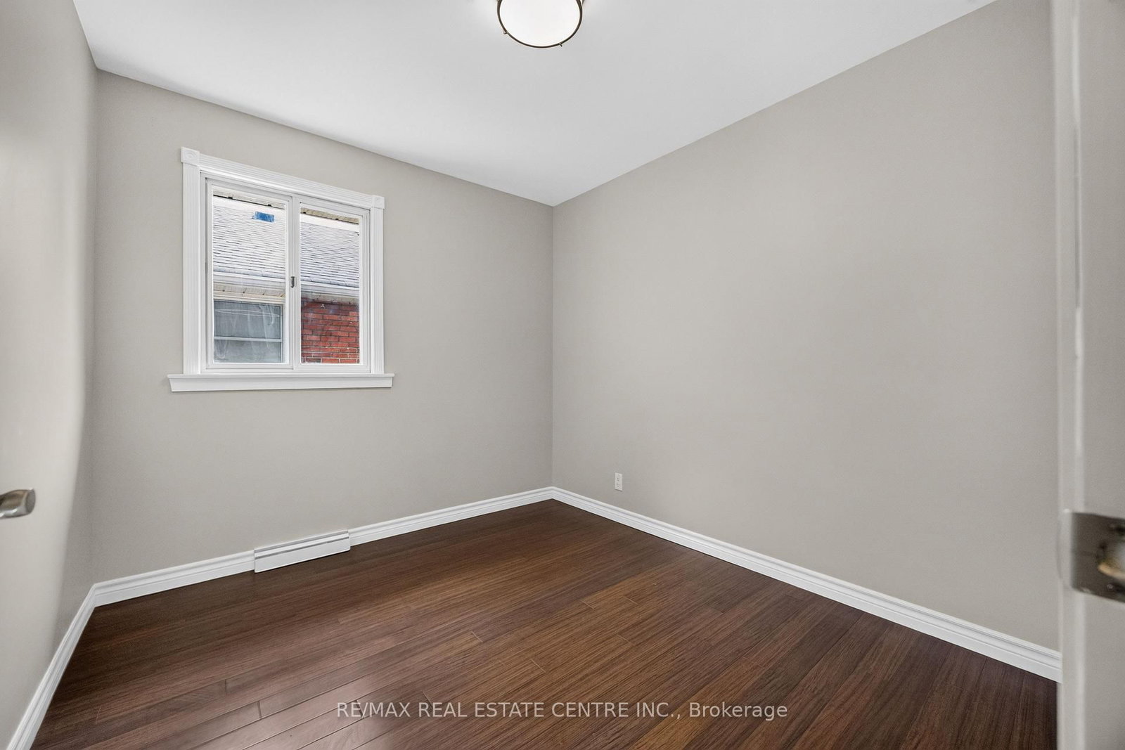 309 Lasalle Avenue • Oshawa, ON photo 17
