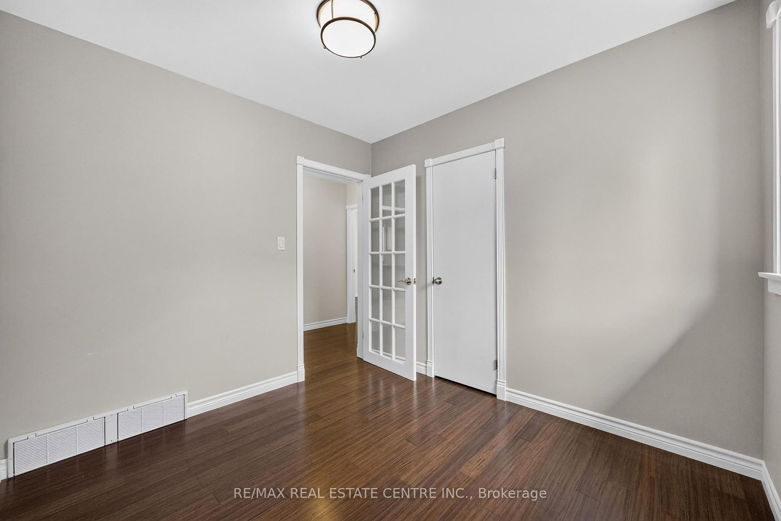 309 Lasalle Avenue • Oshawa, ON photo 18