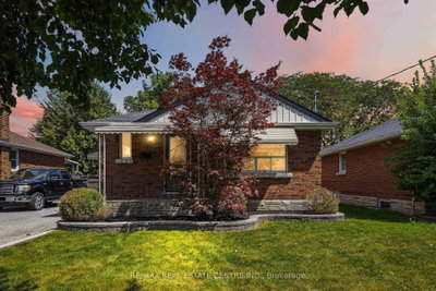 309 Lasalle Avenue • Oshawa, ON photo 2
