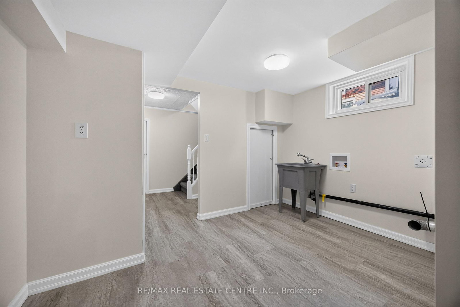 309 Lasalle Avenue • Oshawa, ON photo 34