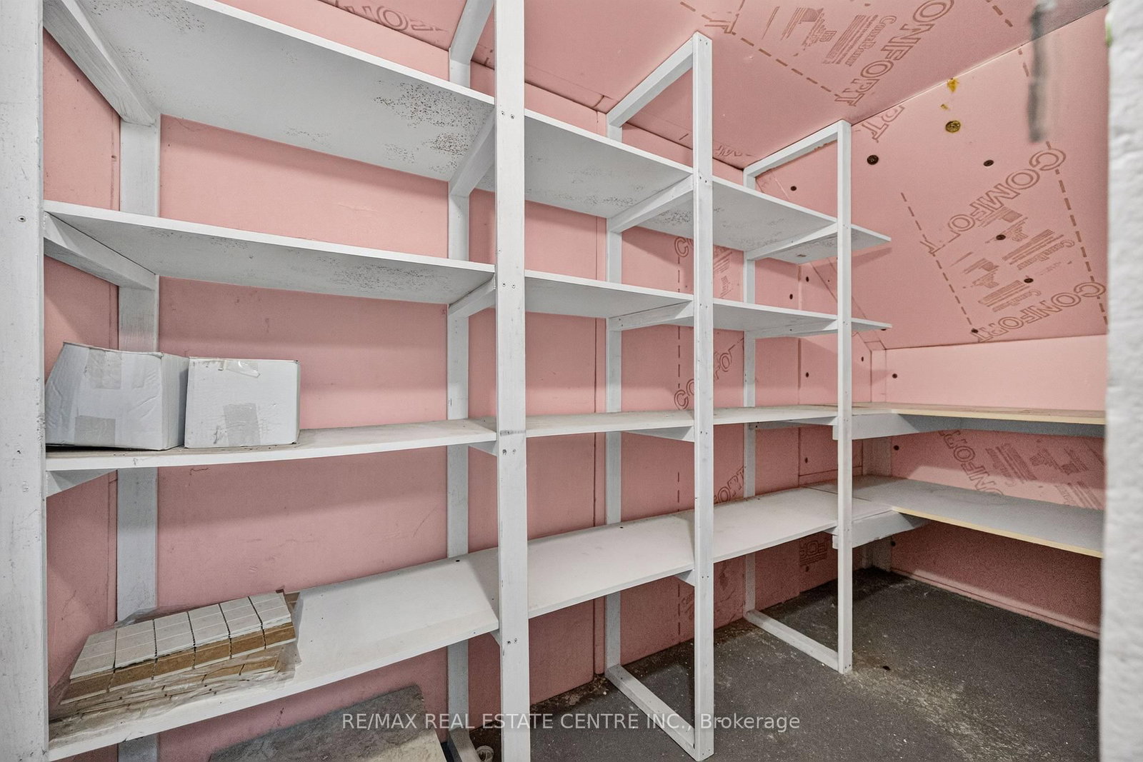 309 Lasalle Avenue • Oshawa, ON photo 40