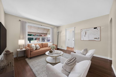 309 Lasalle Avenue • Oshawa, ON photo 9