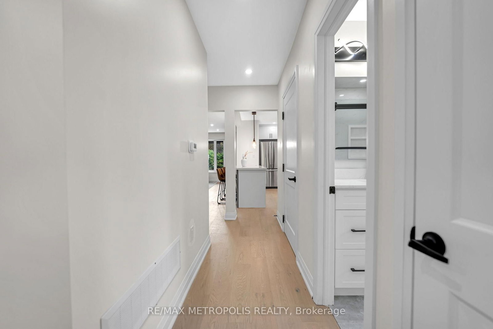 205 Clemence Avenue • Whitby, ON photo 19