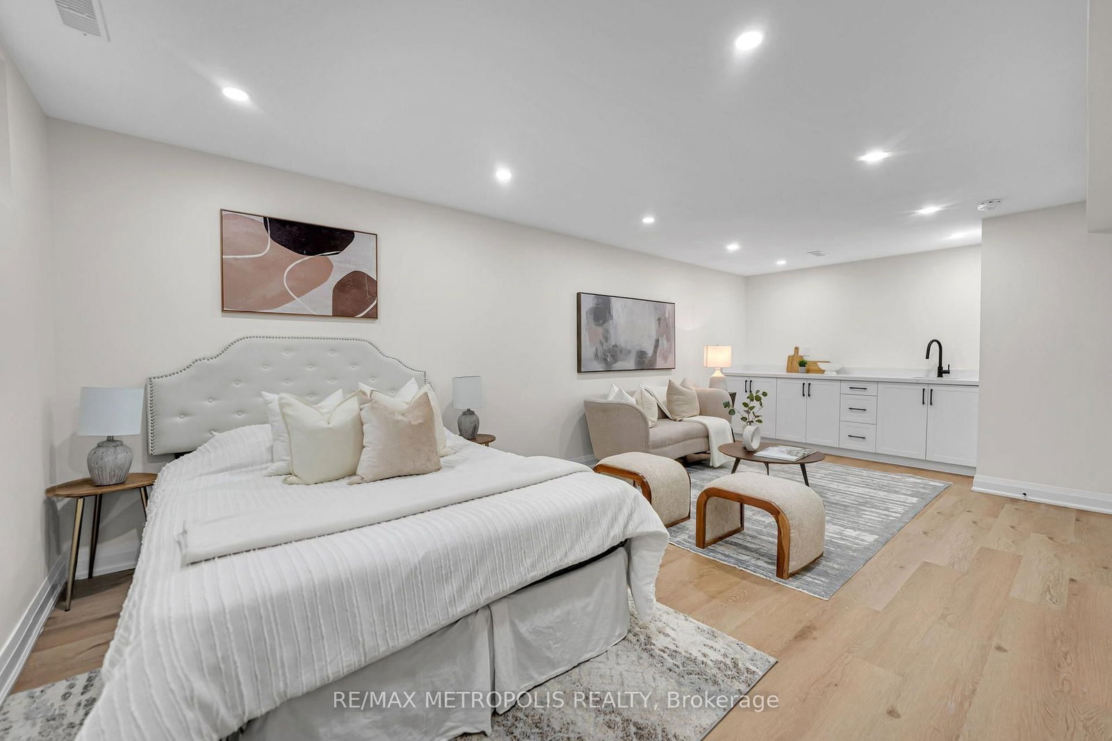 205 Clemence Avenue • Whitby, ON photo 29