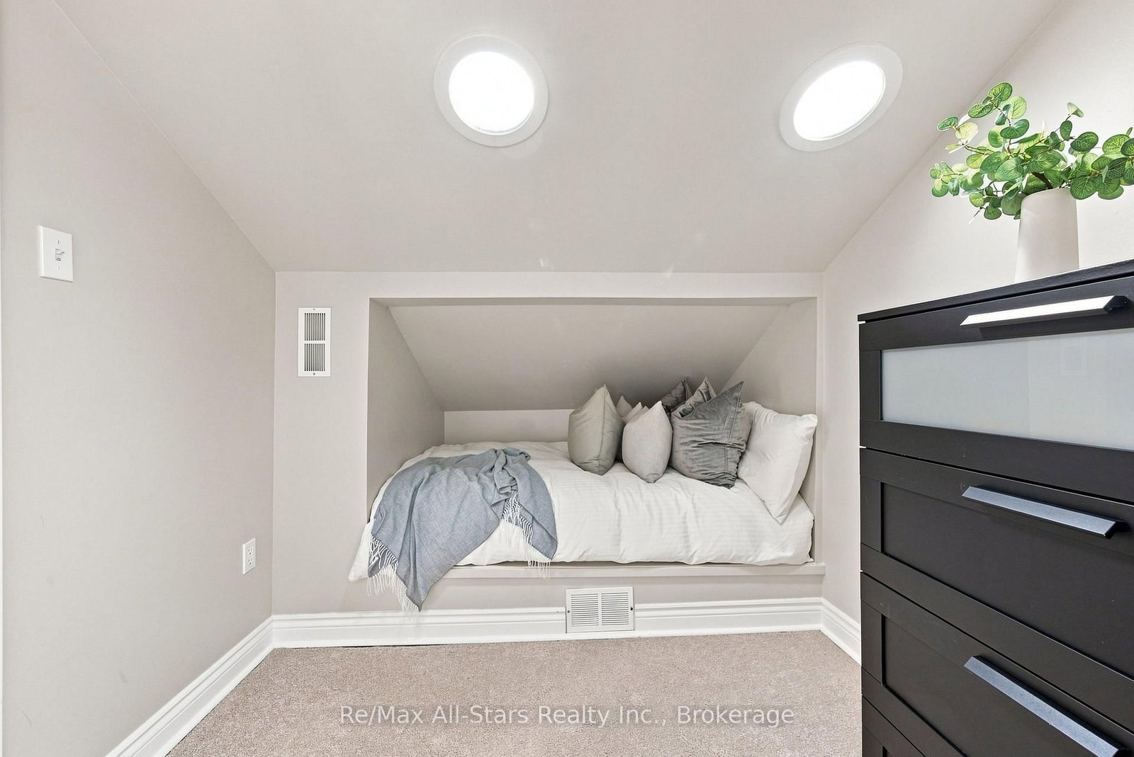 15238 Old Simcoe Road • Scugog, ON photo 16