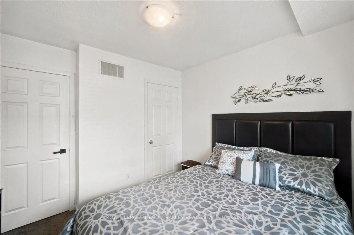 1250 St. Martins Drive • #55 • Pickering, ON photo 18