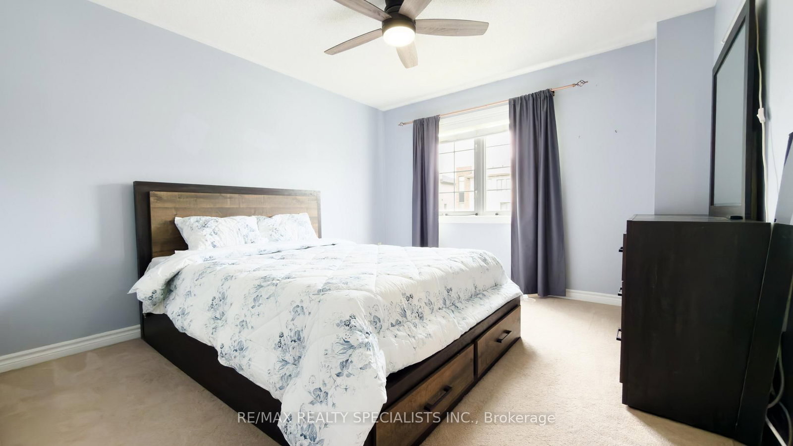 111 Civic Centre Drive • Whitby, ON photo 14