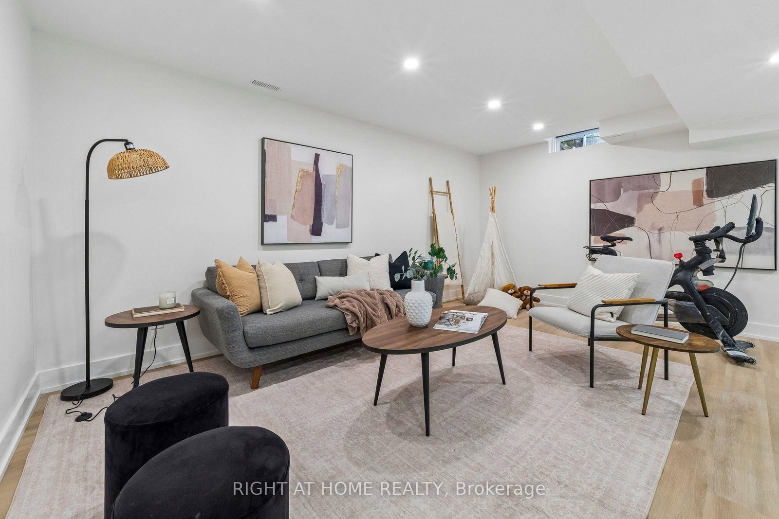 16 Ian Fleming Crescent • Whitby, ON photo 19