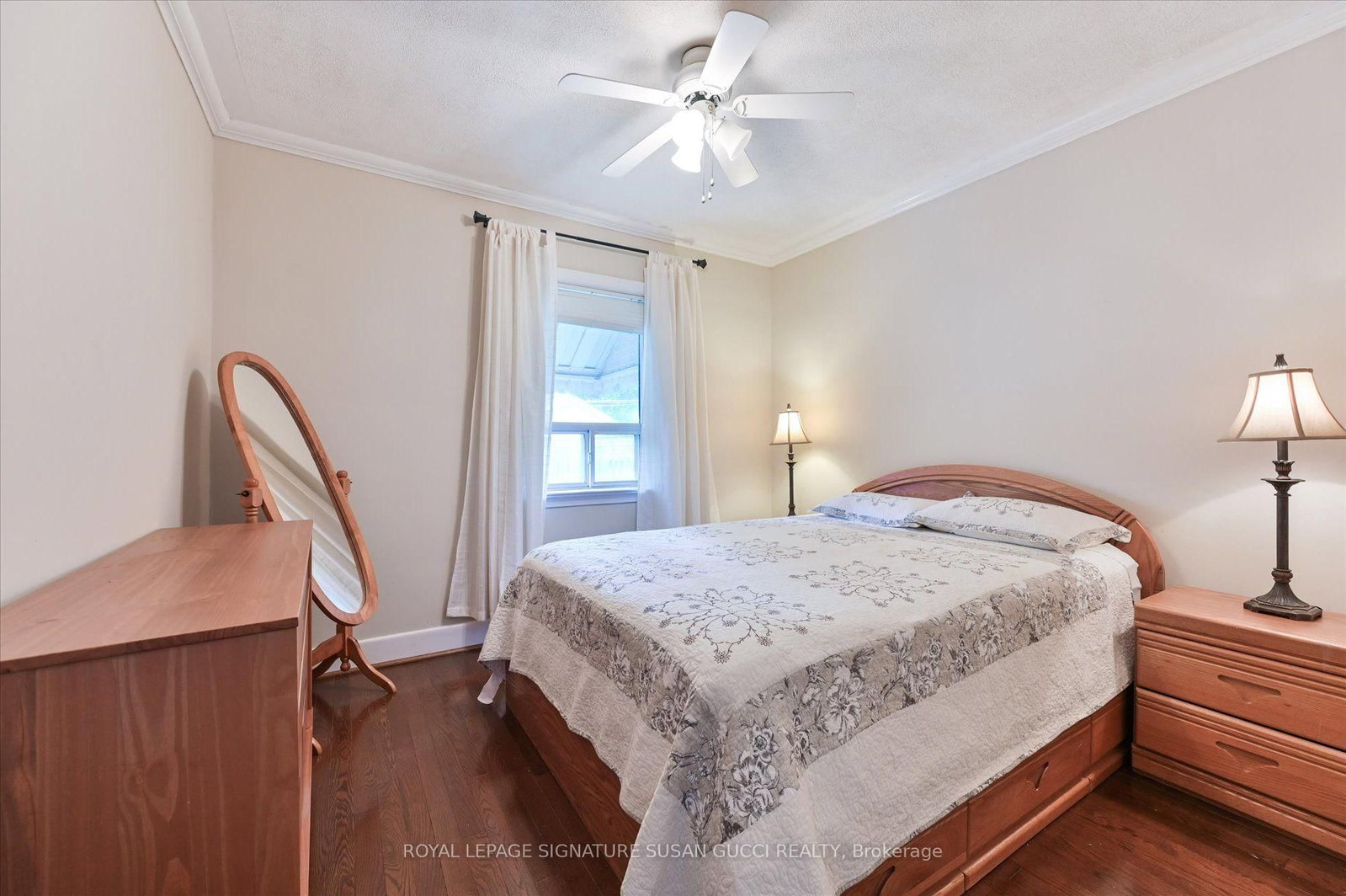 292 Glebemount Avenue • Toronto, ON photo 12