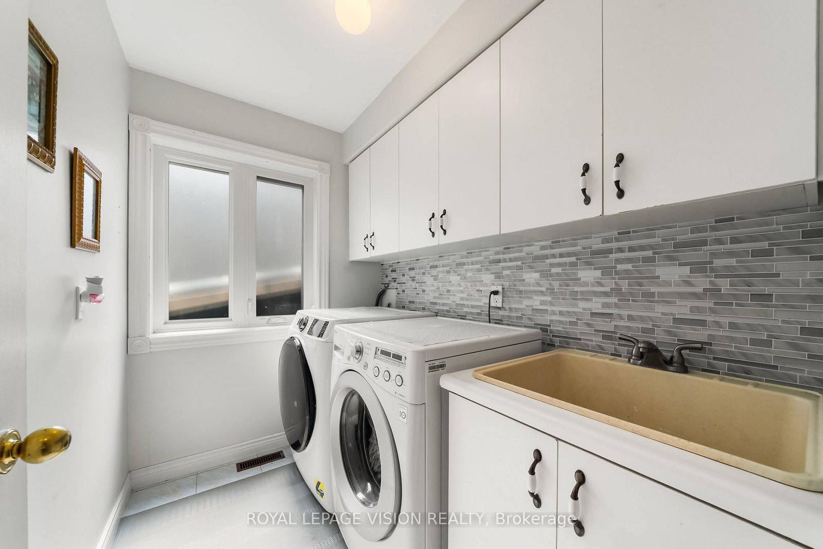 5 Anson Avenue • Toronto, ON photo 21