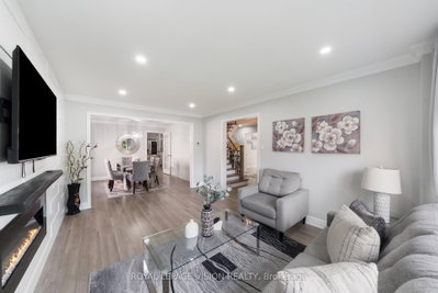 5 Anson Avenue • Toronto, ON photo 7
