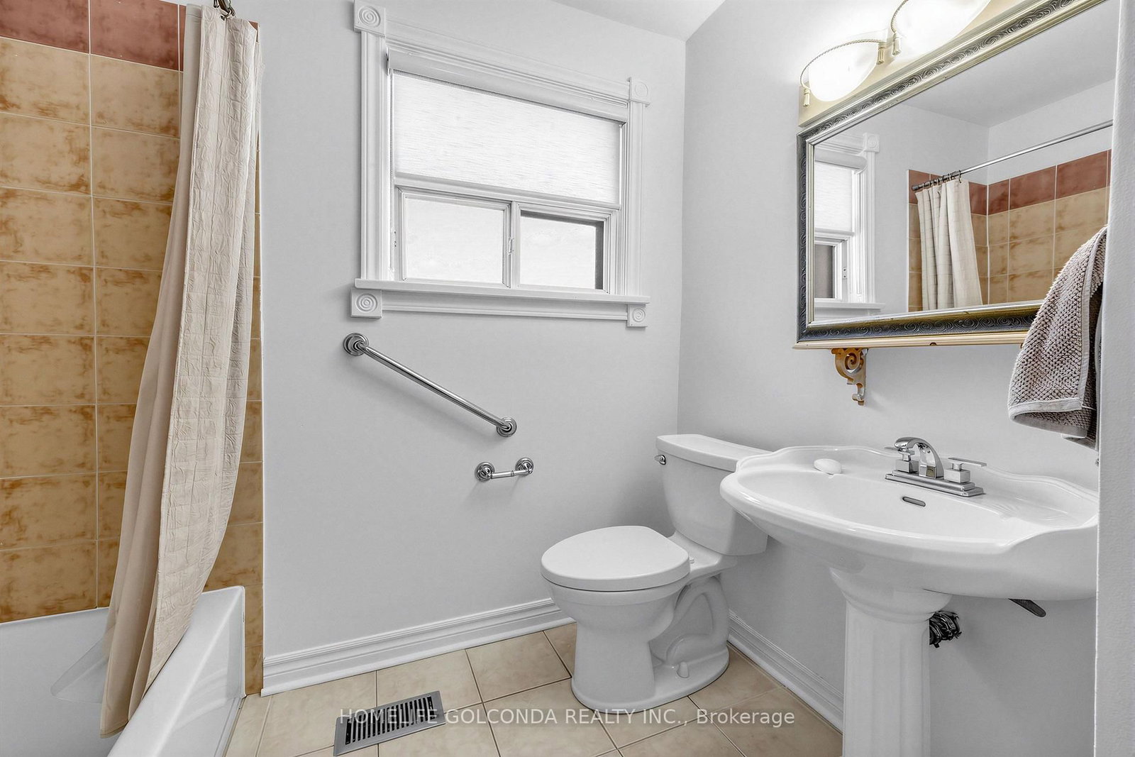 9 Moorecroft Crescent • Toronto, ON photo 12