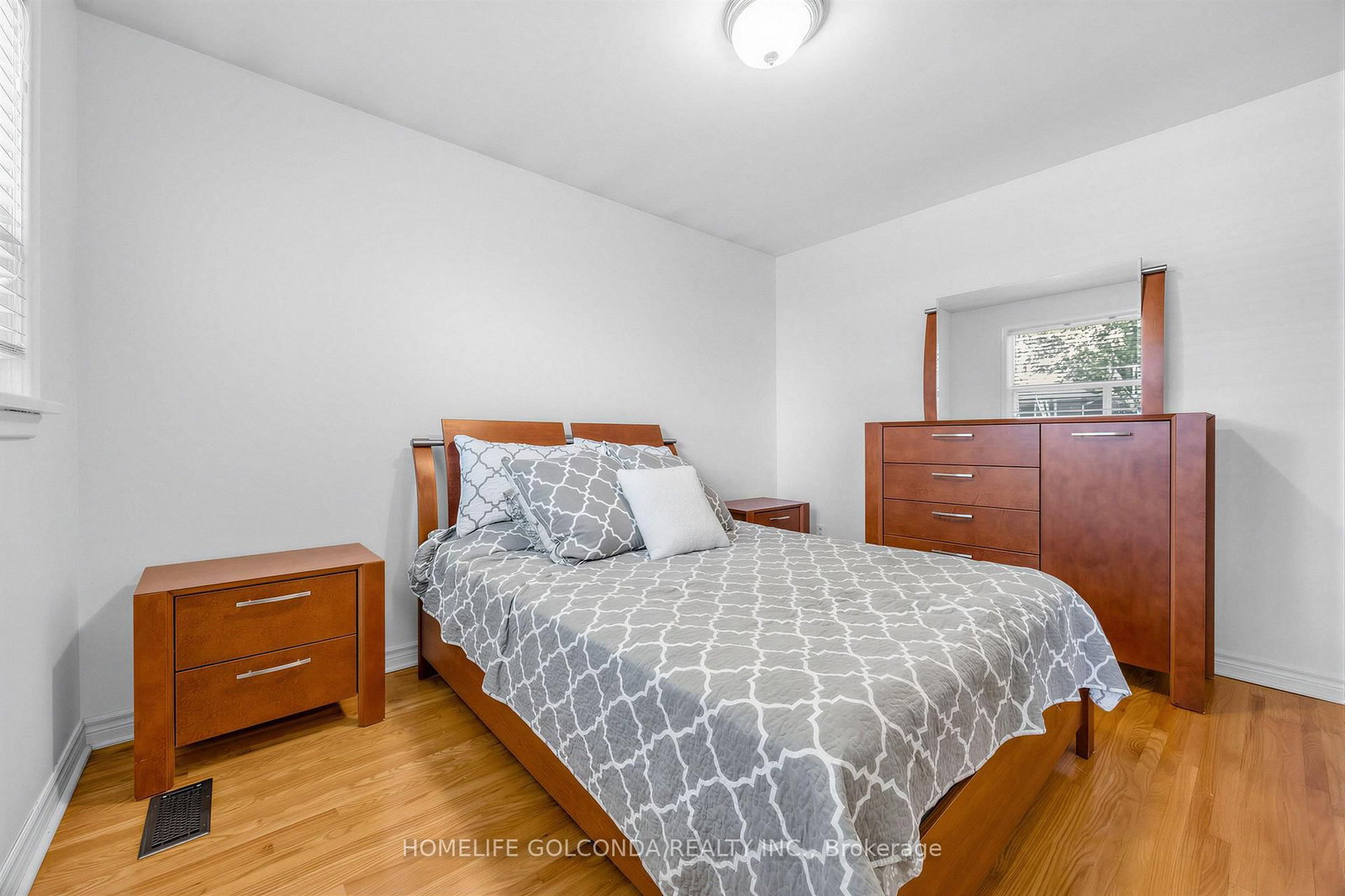 9 Moorecroft Crescent • Toronto, ON photo 21